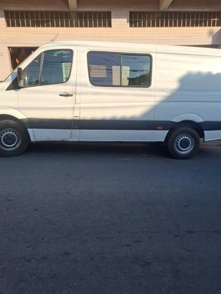 MERCEDES-BENZ SPRINTER 2.2 FURGÃO STREET 415 CDI TETO BAIXO DIESEL 3P MANUAL